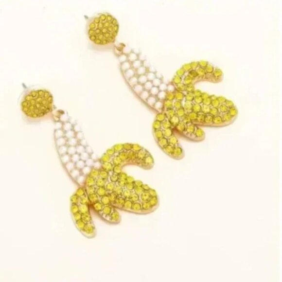 ⭐️❤️ FREE Banana Fruit Snack Hipster Rhinestone Modern Drop Hippie Art Earrings - Picture 1 of 5